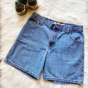 Levi’s 550 Shorts